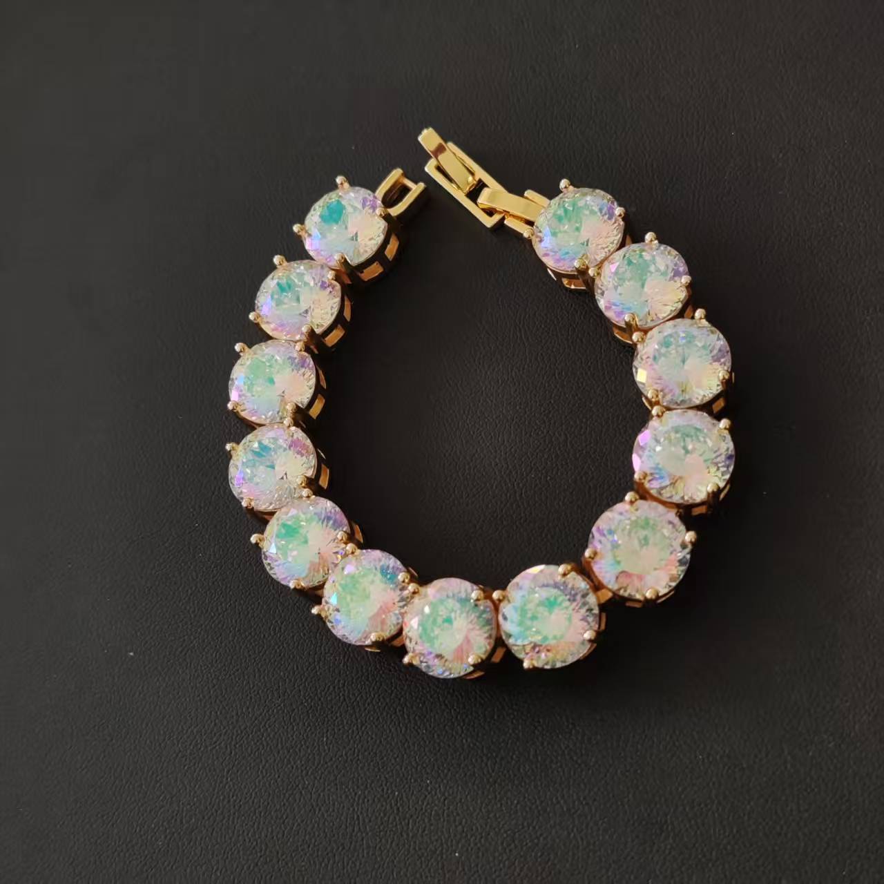   【南非定制】经典高级轻奢大气百搭手链WD2918078