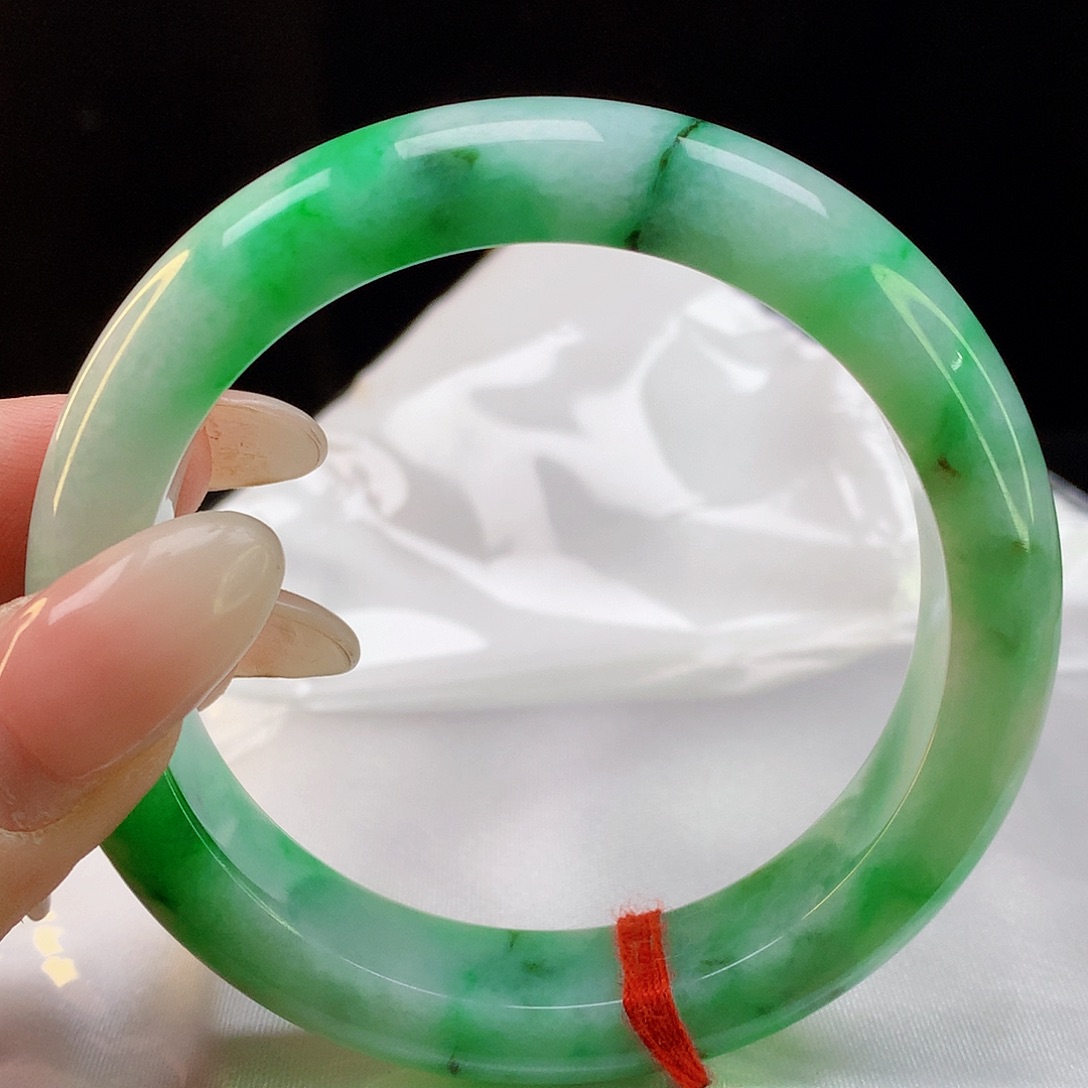 翡翠手镯未镶嵌天然翡翠1129