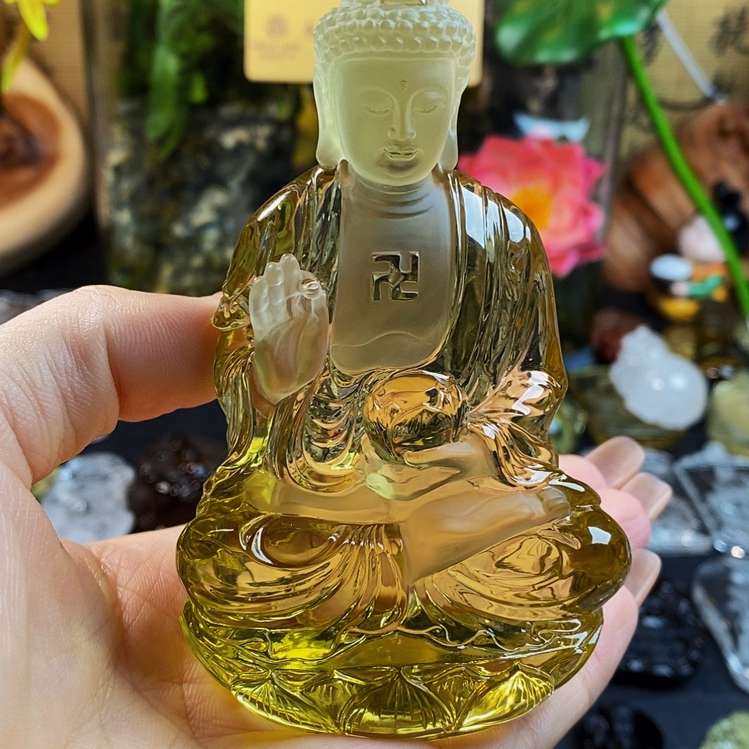 颈饰未镶嵌水晶摆件