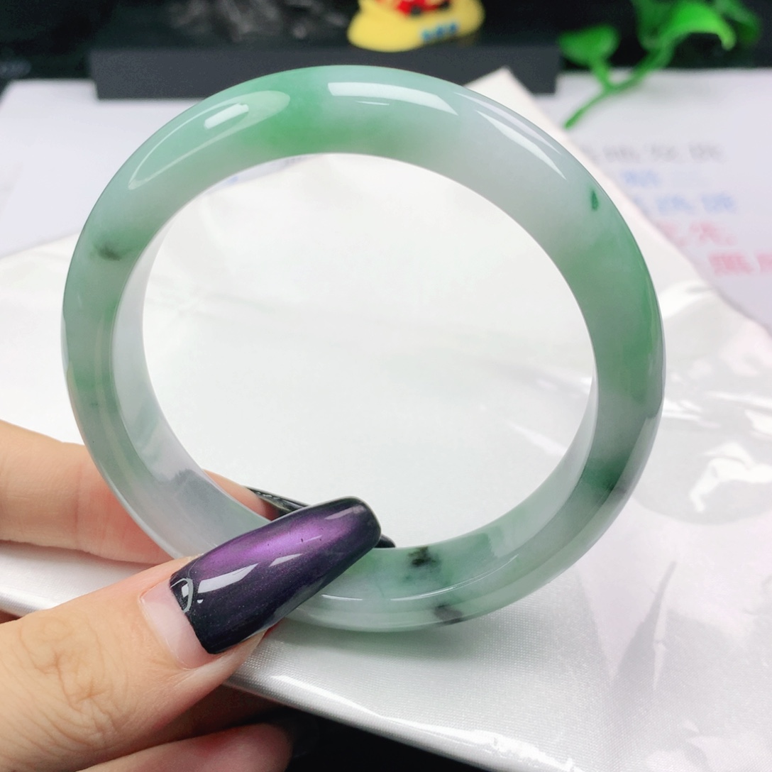 未镶嵌手镯翡翠翡翠57.3飘绿飘花正圈