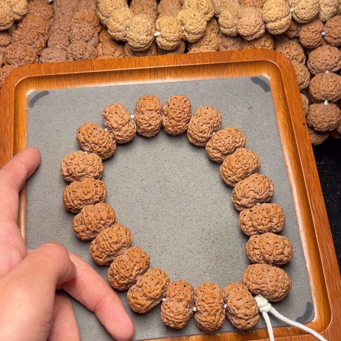 菩提10号尼泊尔大金刚24五星针孔蜂窝夹板手持