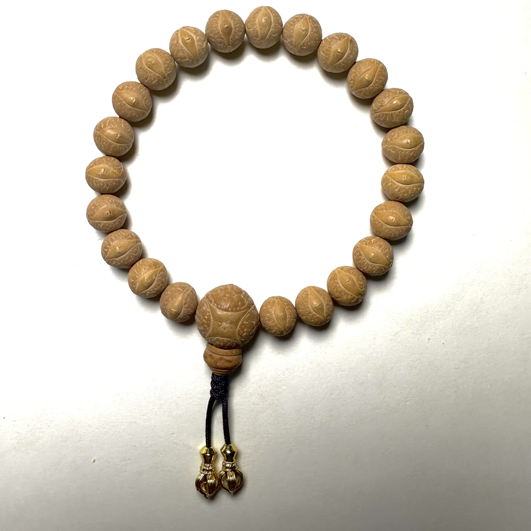喜鹊壹号11.5mm22颗，编号6尼泊尔凤眼菩提