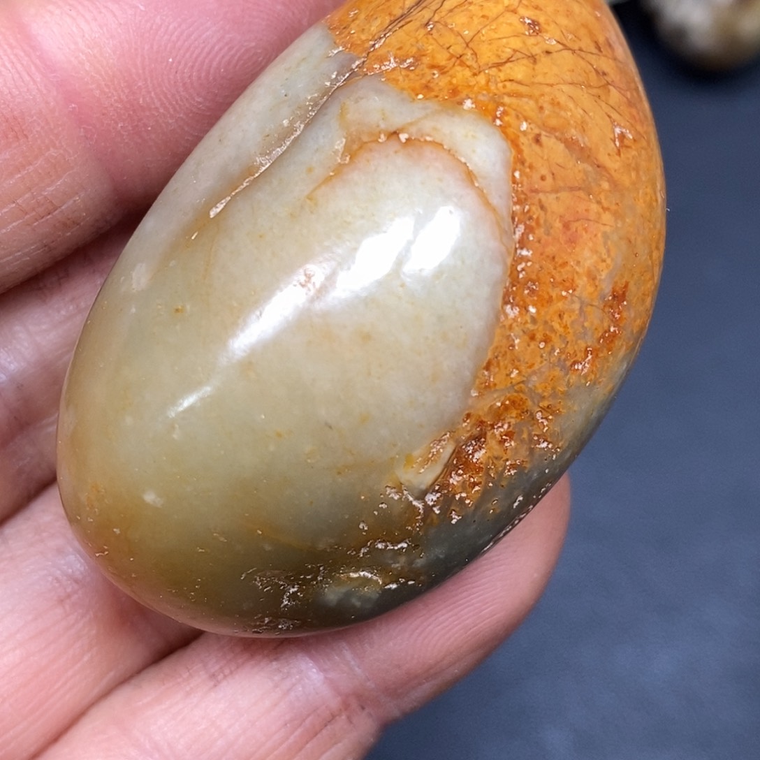 和田玉未镶嵌珠宝奇石