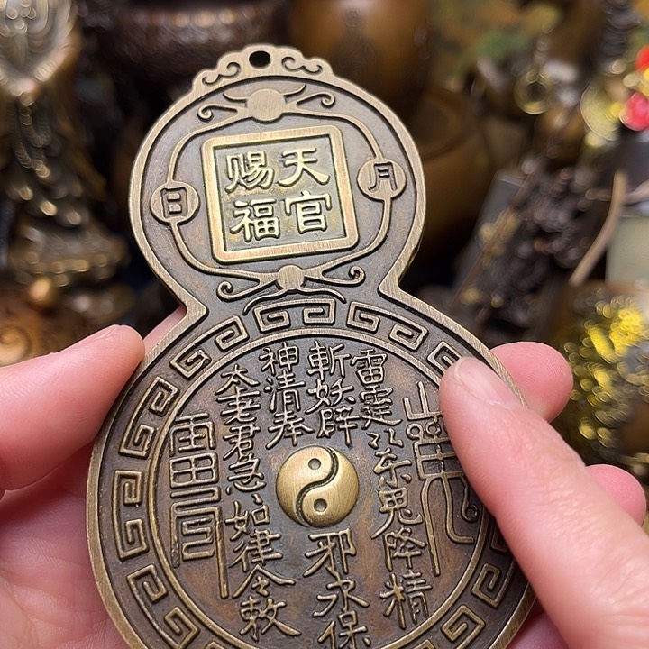 精美铜器批发档口