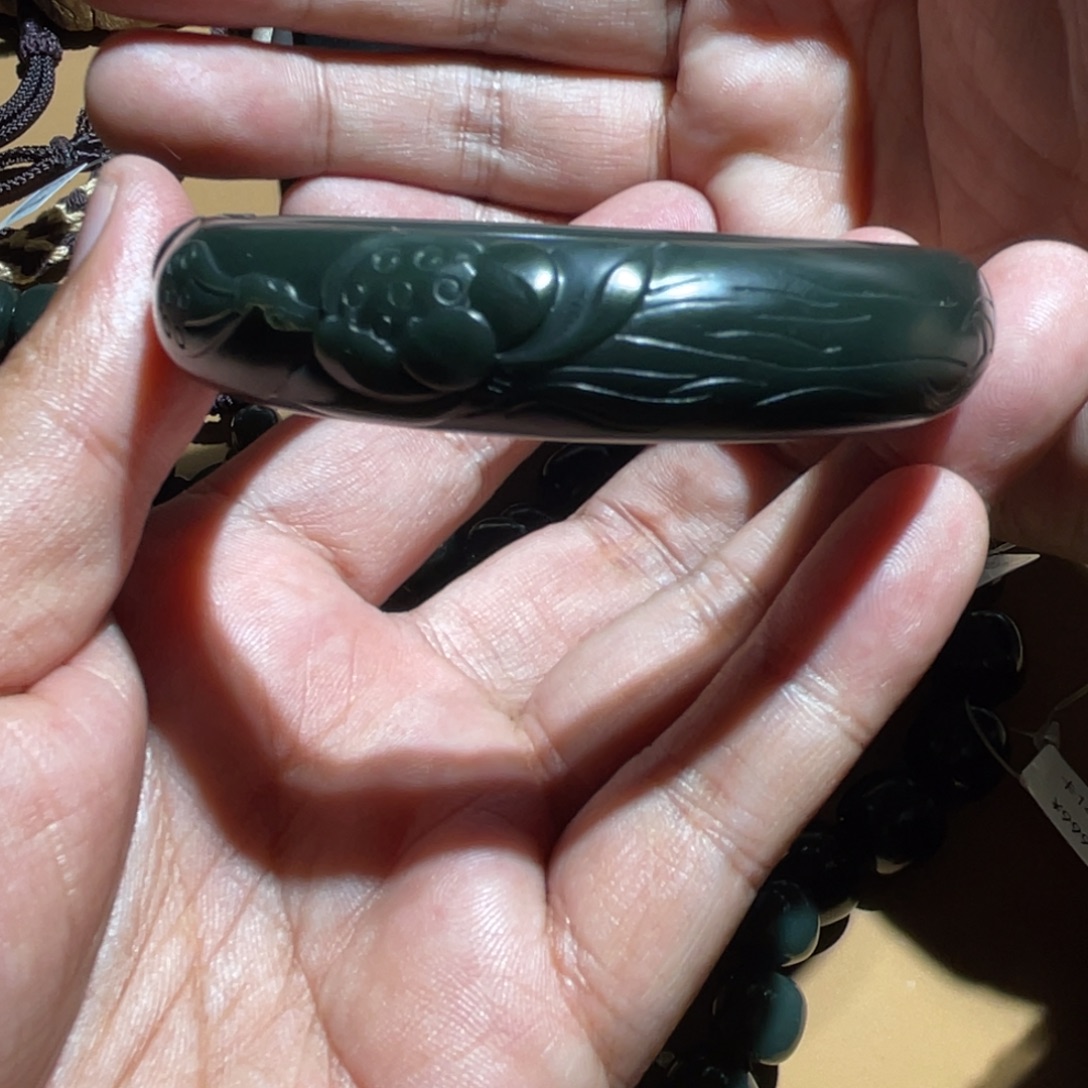 亥***桐和田玉未镶嵌手链