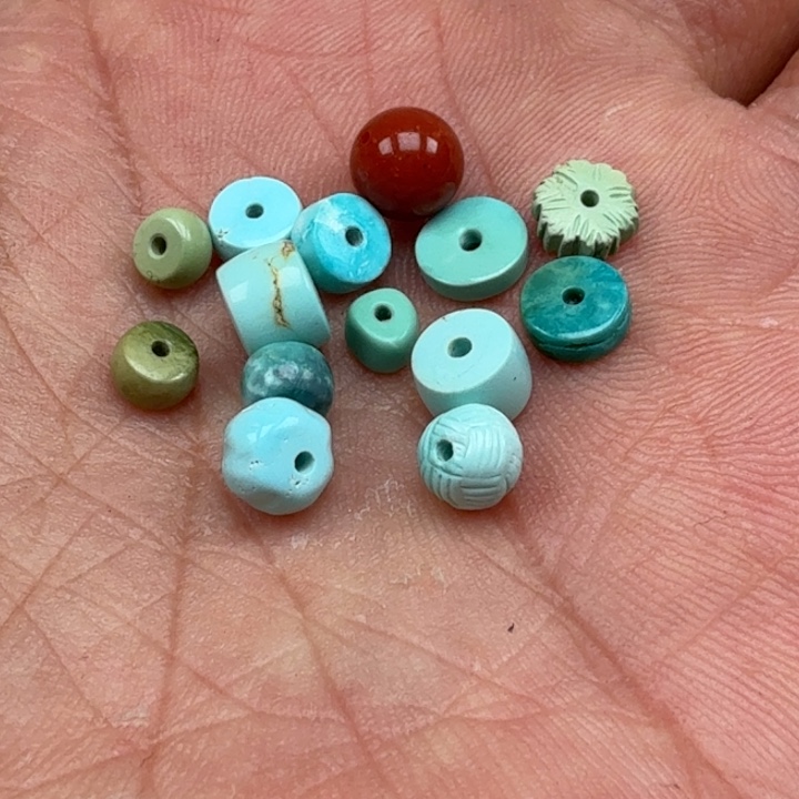 逗***玩南红玛瑙未镶嵌珠宝奇石