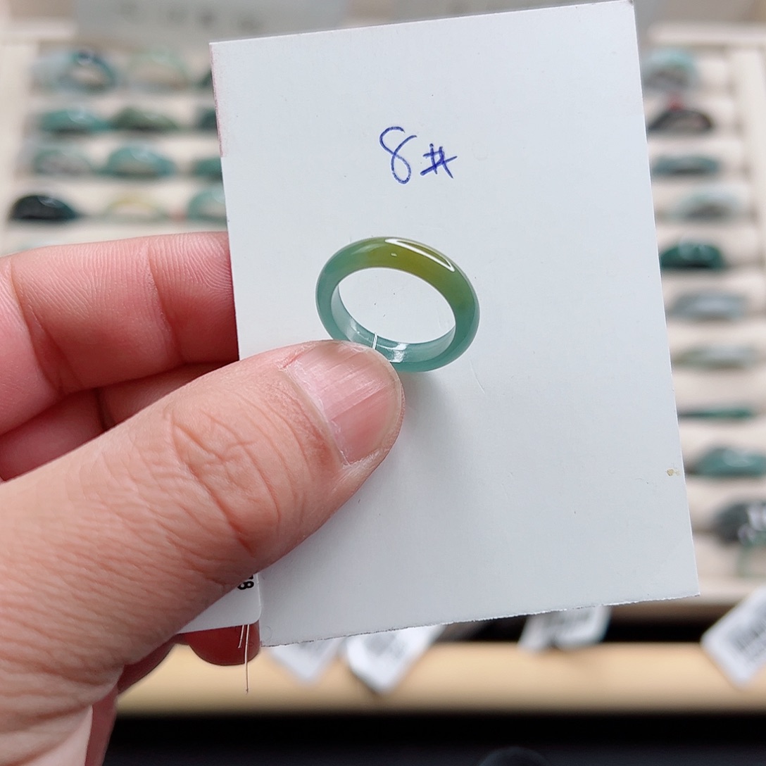 翡翠未镶嵌戒指翡翠