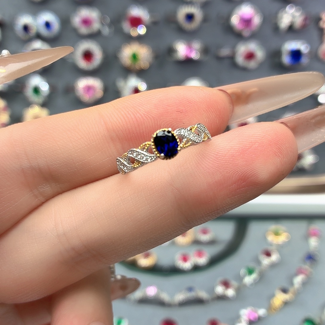 925银培育皇家蓝色宝石