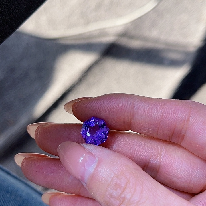 笔搁未镶嵌紫晶裸石