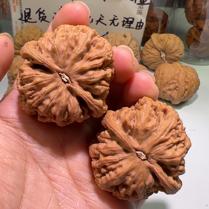 文玩核桃把件大粗筋