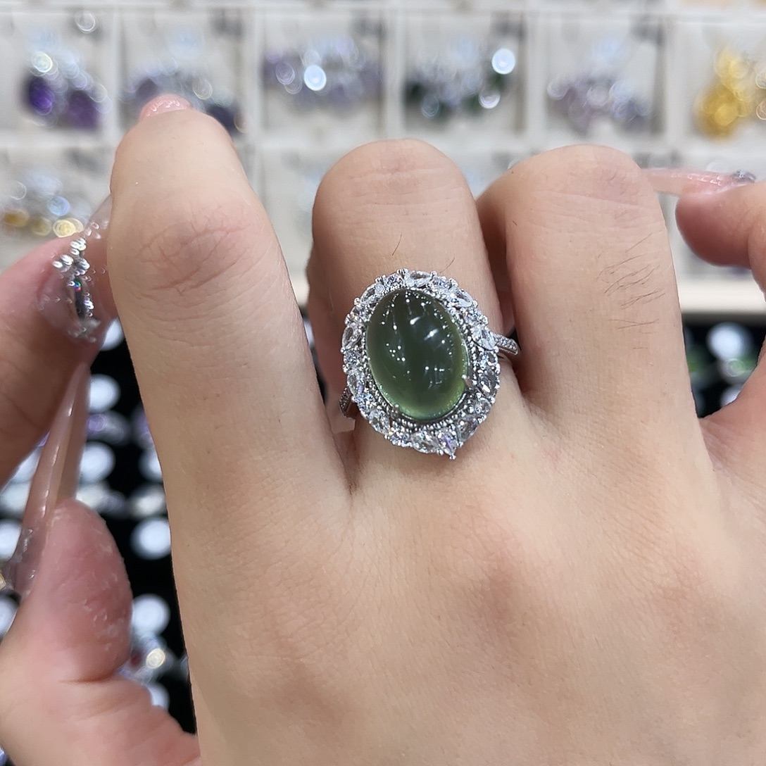 小***奶岫玉银S925镶嵌戒指