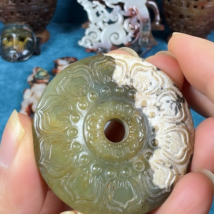 和田玉（糖玉）未镶嵌挂件