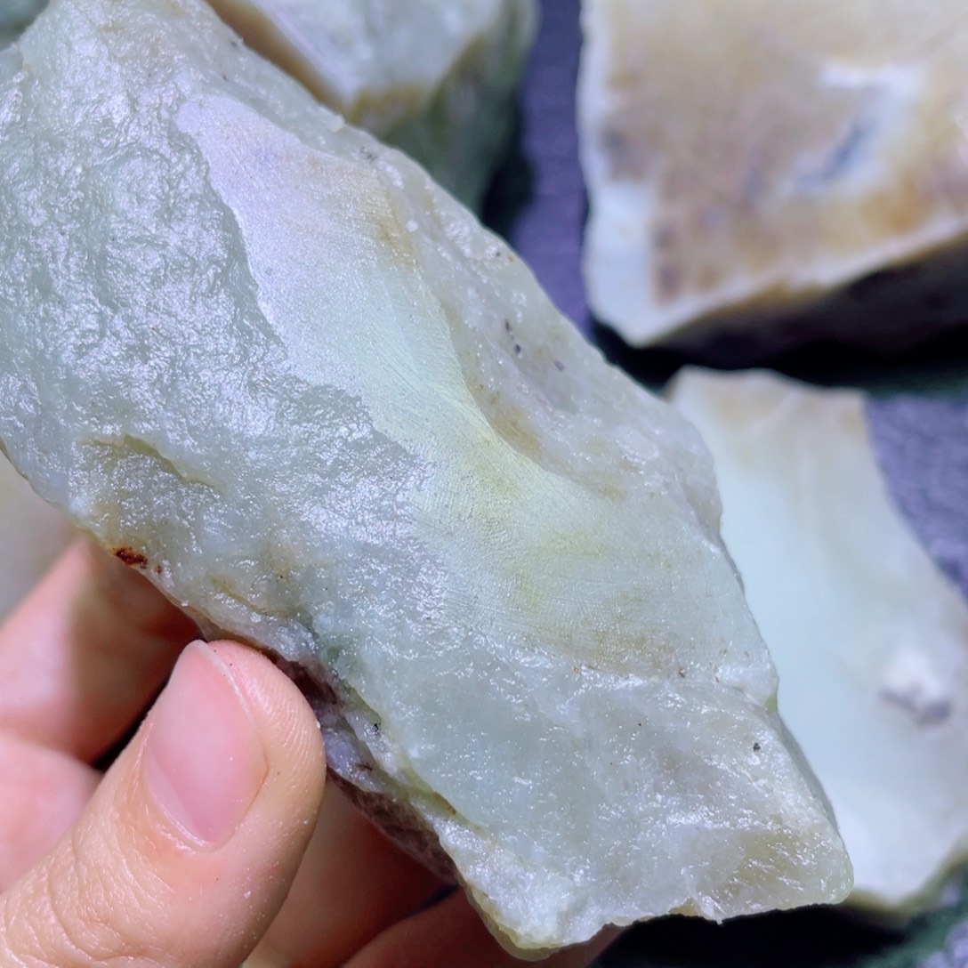 和田玉未镶嵌珠宝半成品