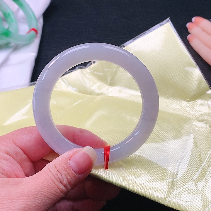 翡翠手镯未镶嵌翡翠075