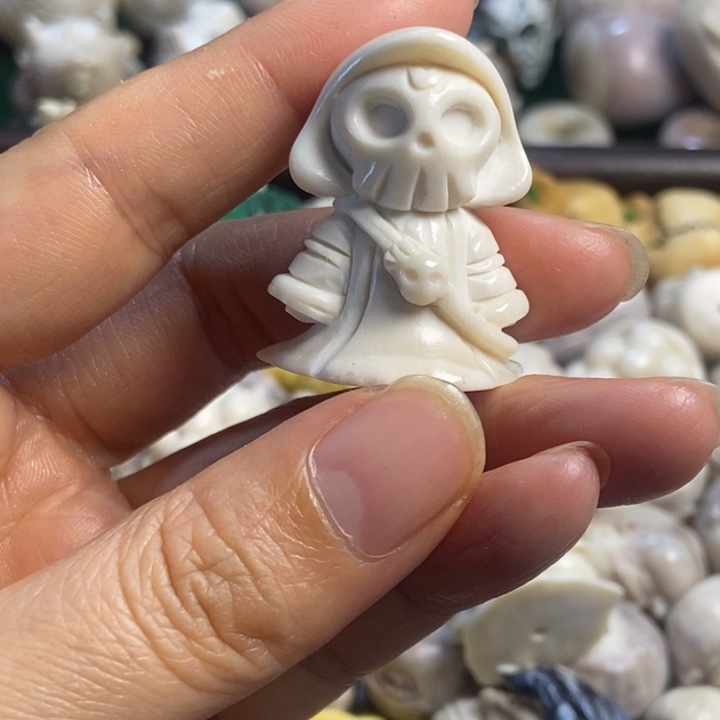 符***号配饰鹿角雕刻一个出