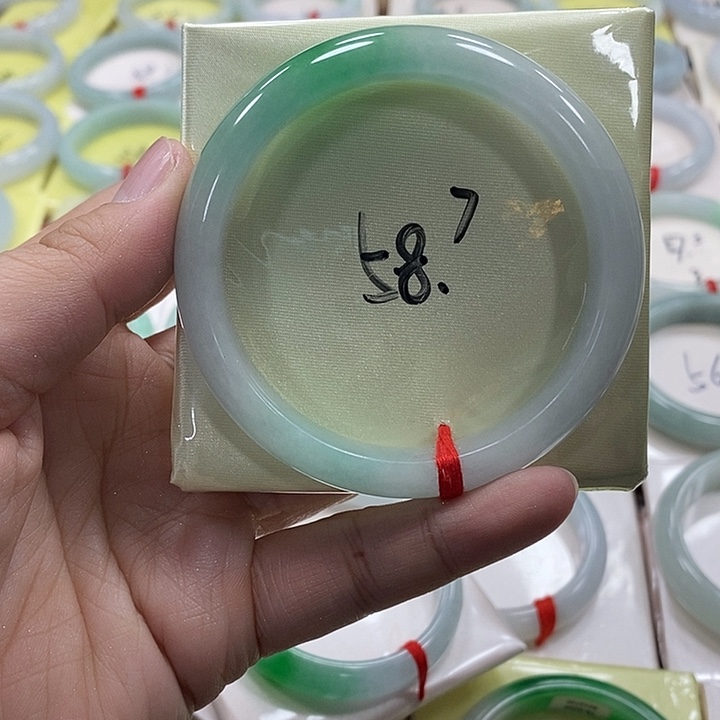 羽毛非金属时尚饰品手镯