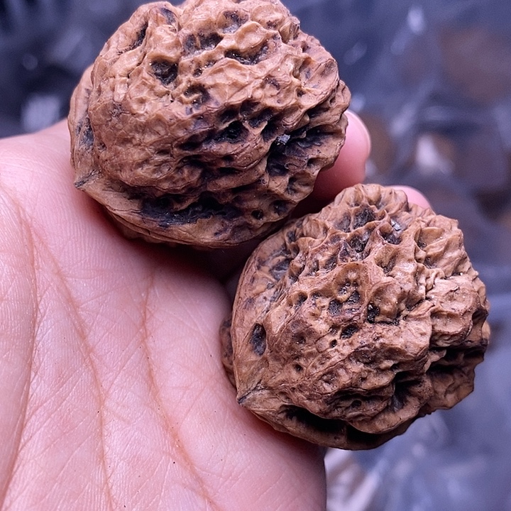 文玩核桃把件     77