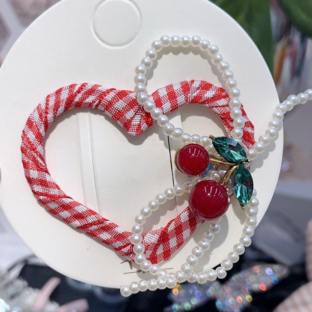 D894红色桃心樱桃掰掰夹