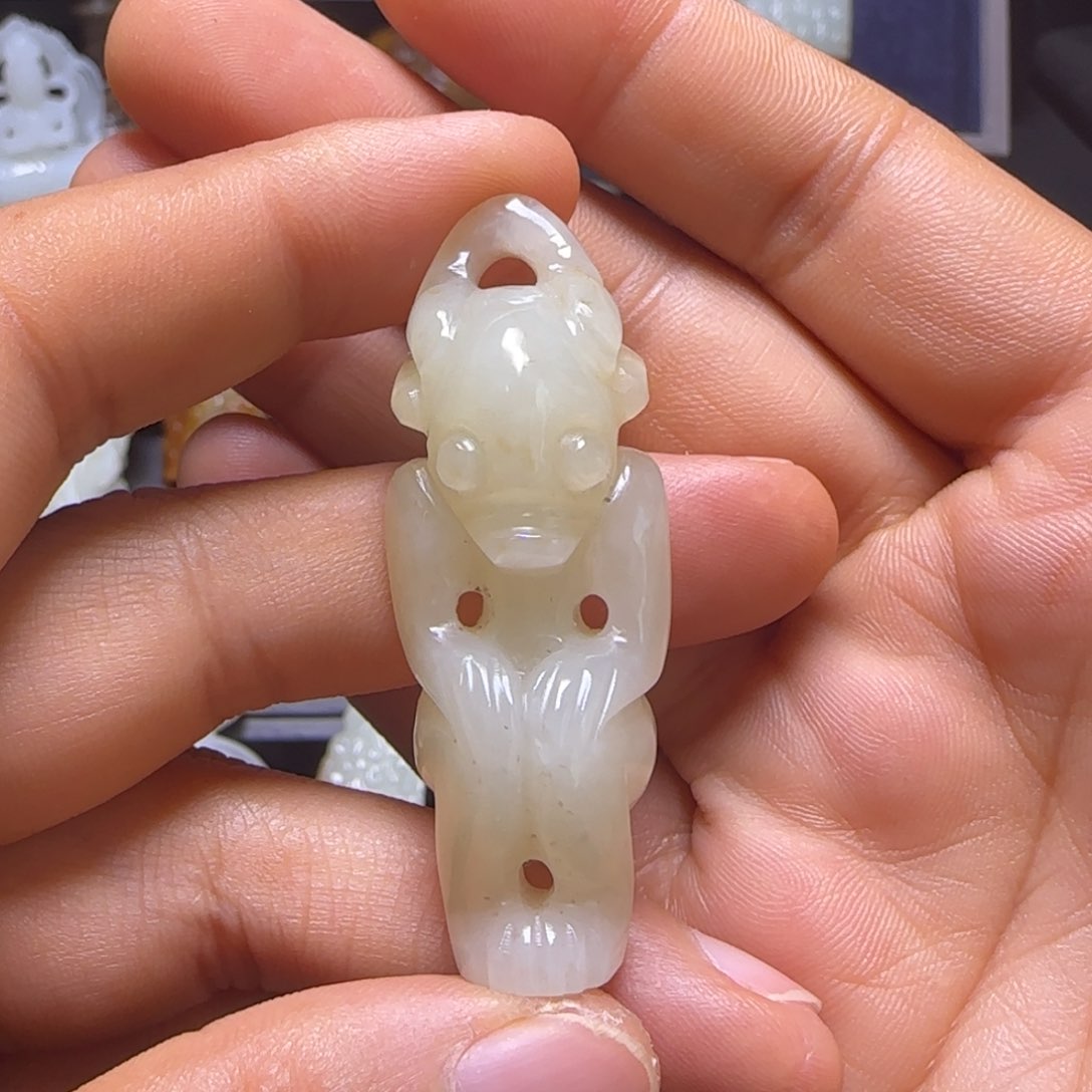 和田玉颈饰未镶嵌