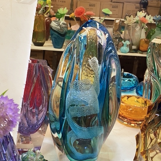 琉璃花瓶高39厘米宽12厘米