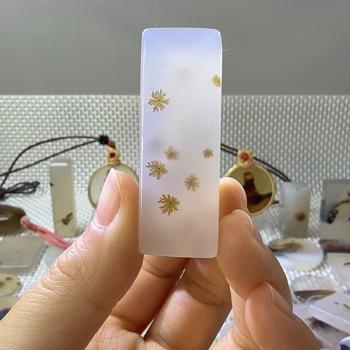 石***意玛瑙/玉髓未镶嵌吊坠(不含链)