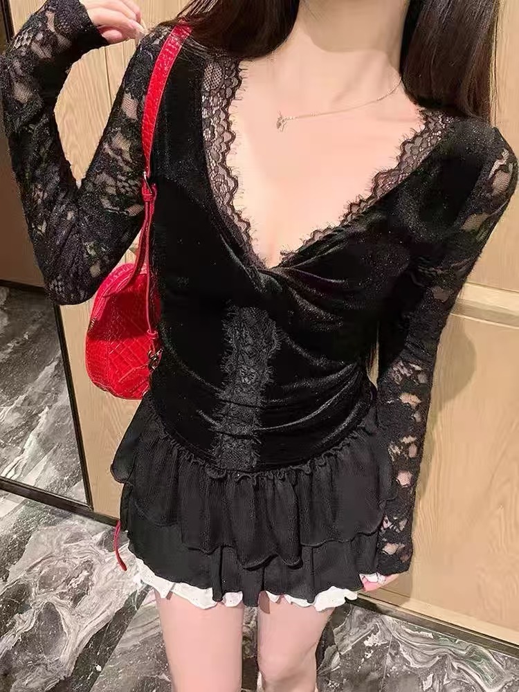 羞羞大码【月牙弯弯】蕾丝显瘦气质网红时尚性感百搭上衣8127