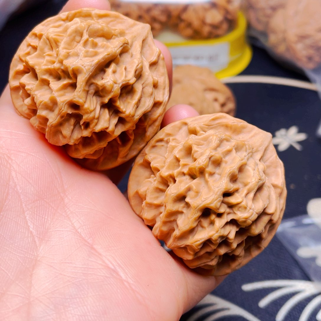 吊坠文玩核桃帝王狮子头