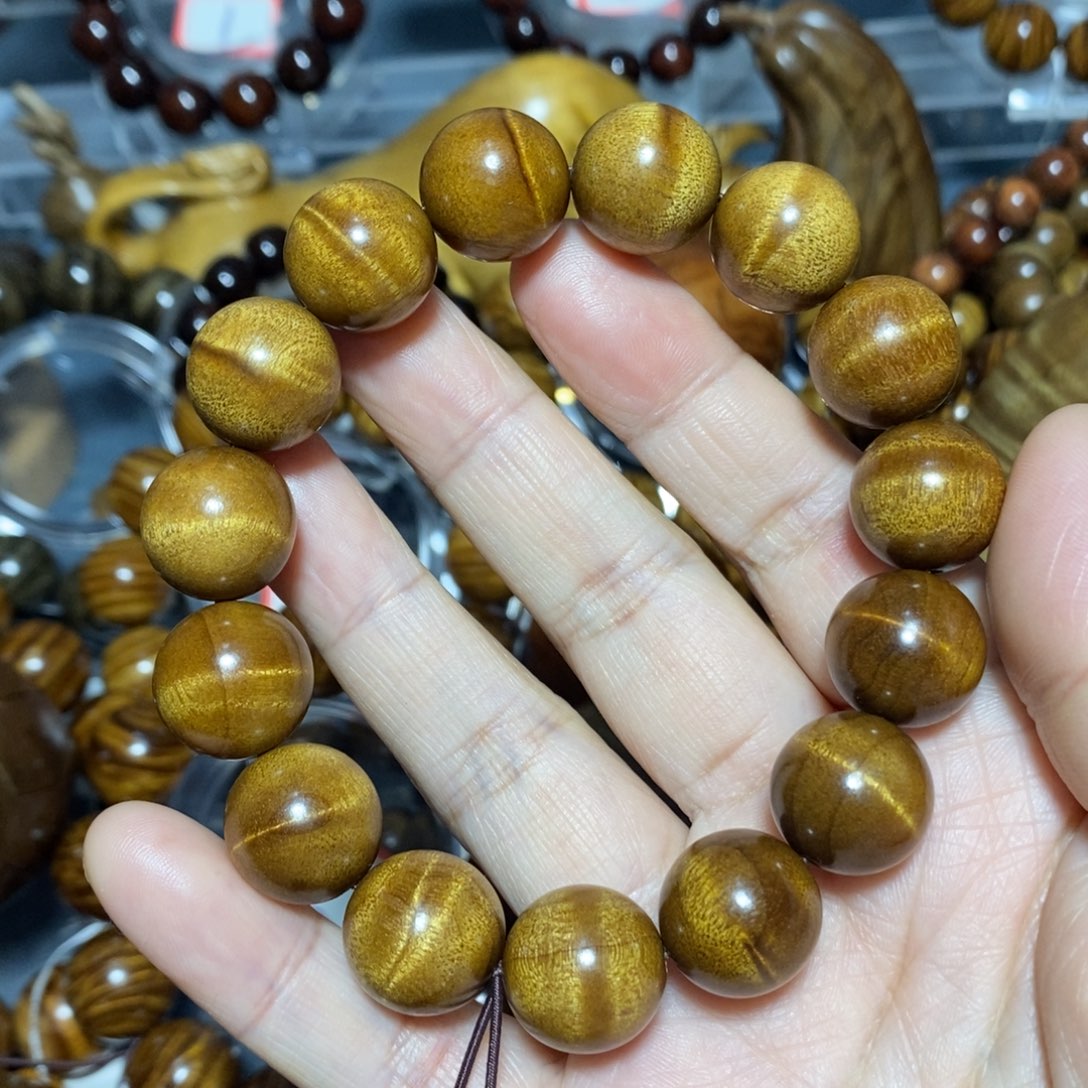 金丝楠木雕工艺品15