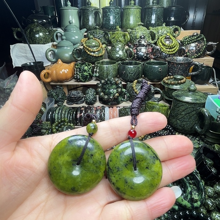 蛇纹石玉未镶嵌珠宝半成品藏玉药王石福利款黄翠平安扣