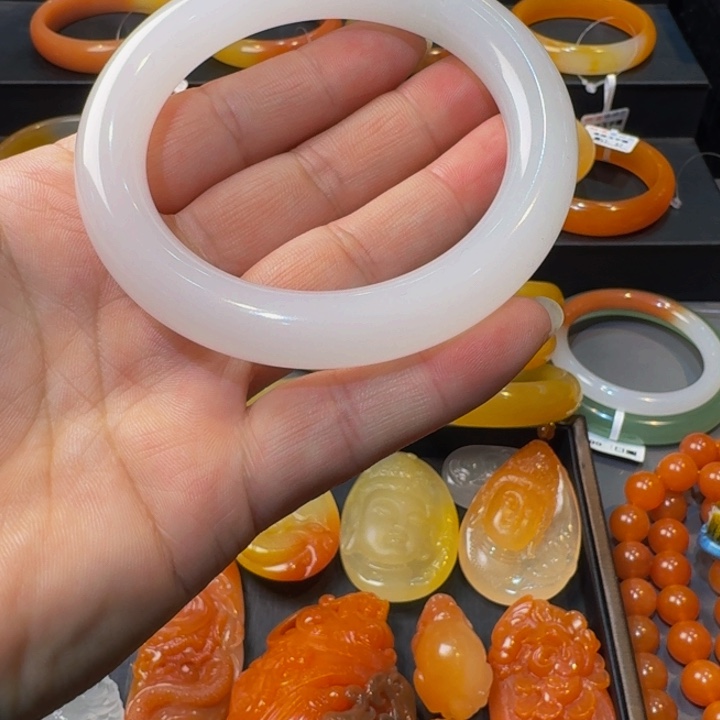 石英质玉（金丝玉）未镶嵌手镯58圈口