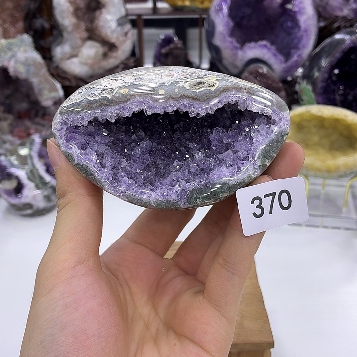 水晶未镶嵌大型摆件（非配饰）