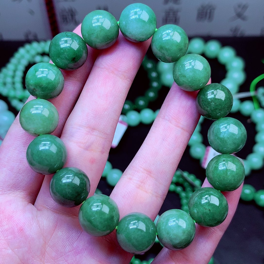 翡翠未镶嵌毛衣链