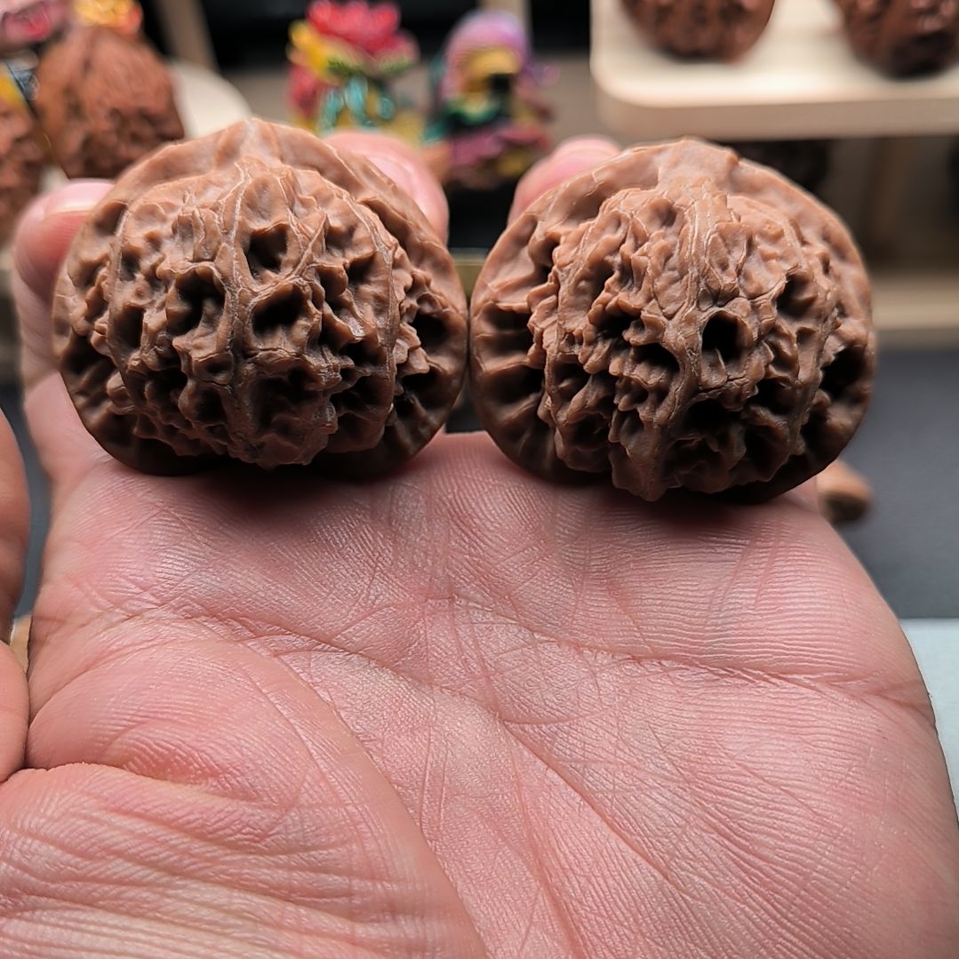 流***沙文玩核桃吊坠宫灯