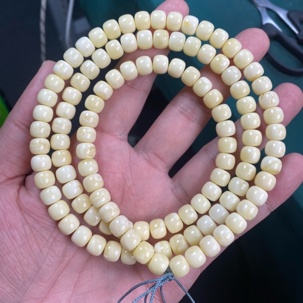 8mm+天然原矿琥珀蜜蜡阿尔卑斯浓蜡精工老型108