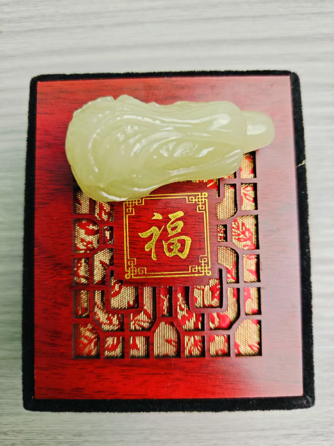 天然精美时尚白菜吊坠（男女通用）