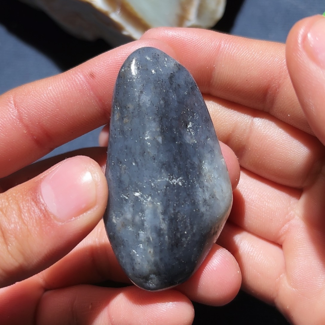 和田玉未镶嵌珠宝奇石