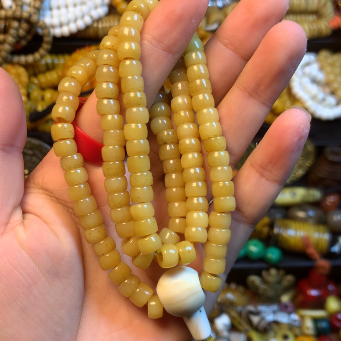 泥塑娘啦擦擦骰子