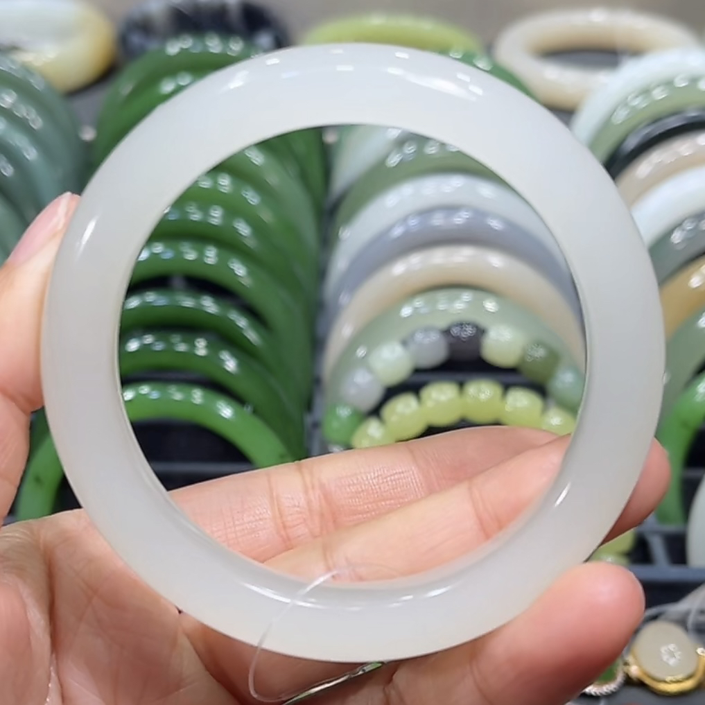 和田玉高冰起荧光荔枝冻白玉手镯56-57圈口