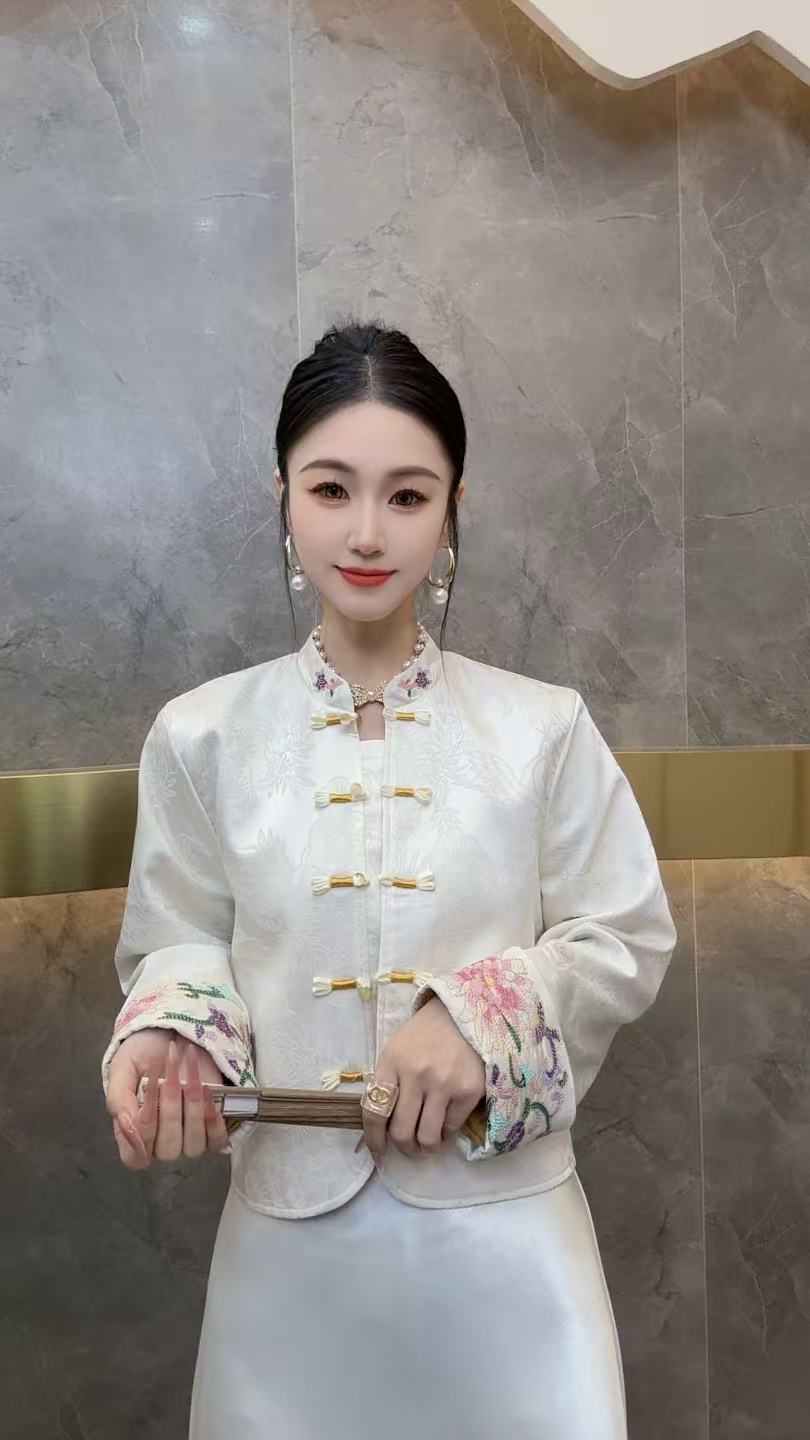 3603新国潮【颜如玉】一字扣双面双穿袖口刺绣外套