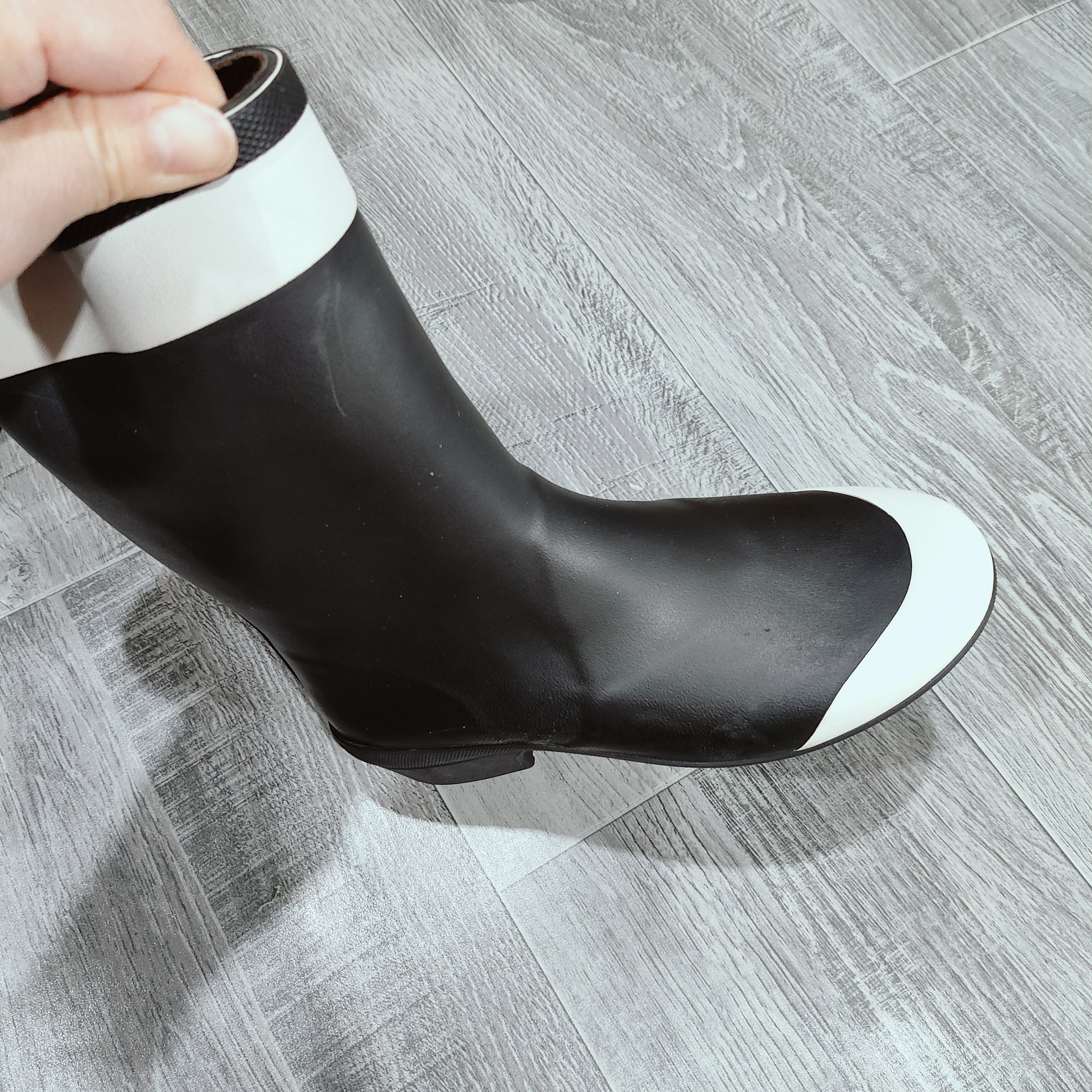 中帮百搭女士雨鞋 明显瑕疵特惠雨鞋