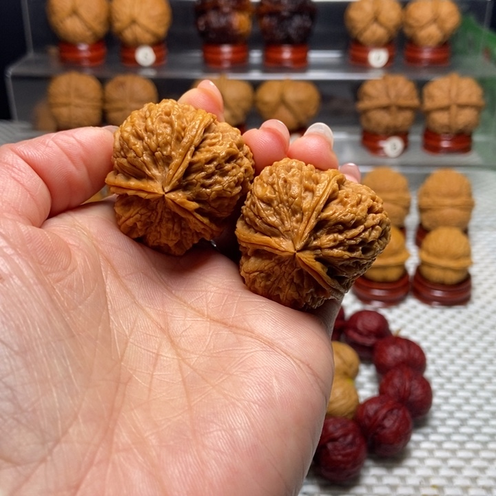 把件文玩核桃5密纹三棱