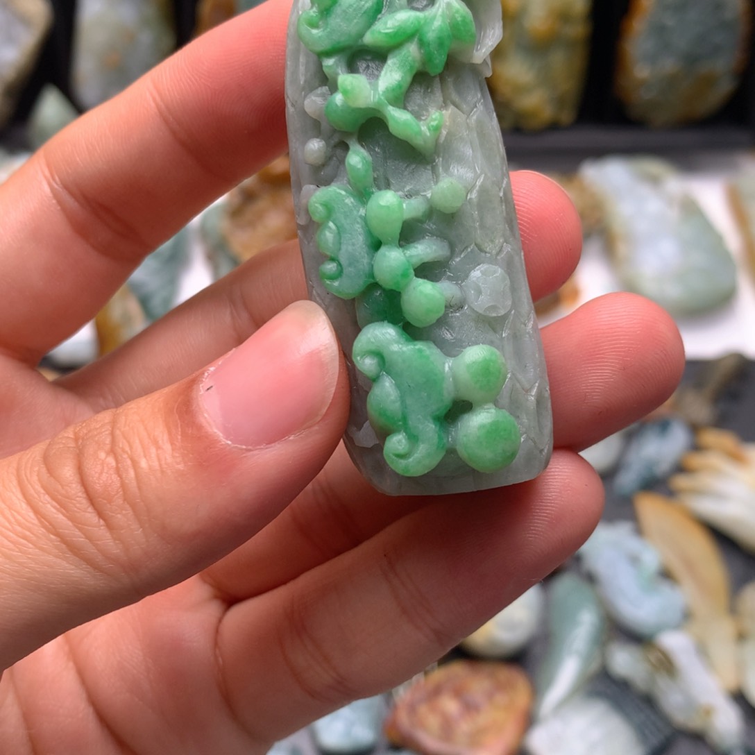 定制翡翠未镶嵌?****?翡翠