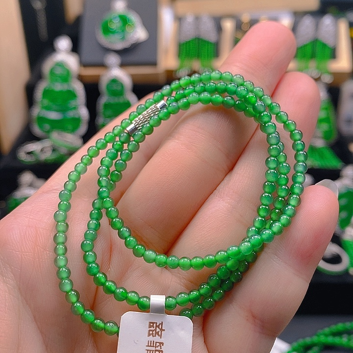 翡翠未镶嵌颈饰5565889