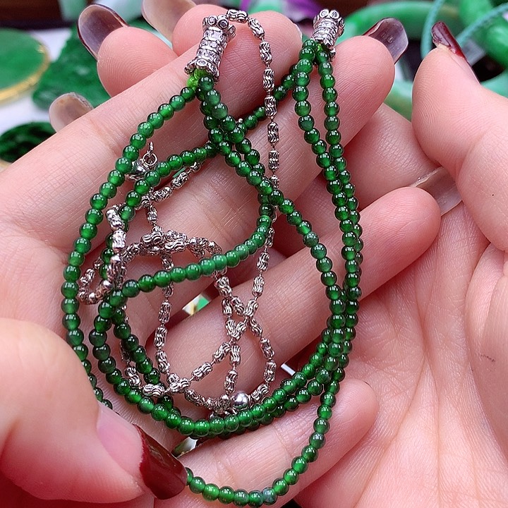 翡翠颈饰银S925镶嵌翡翠