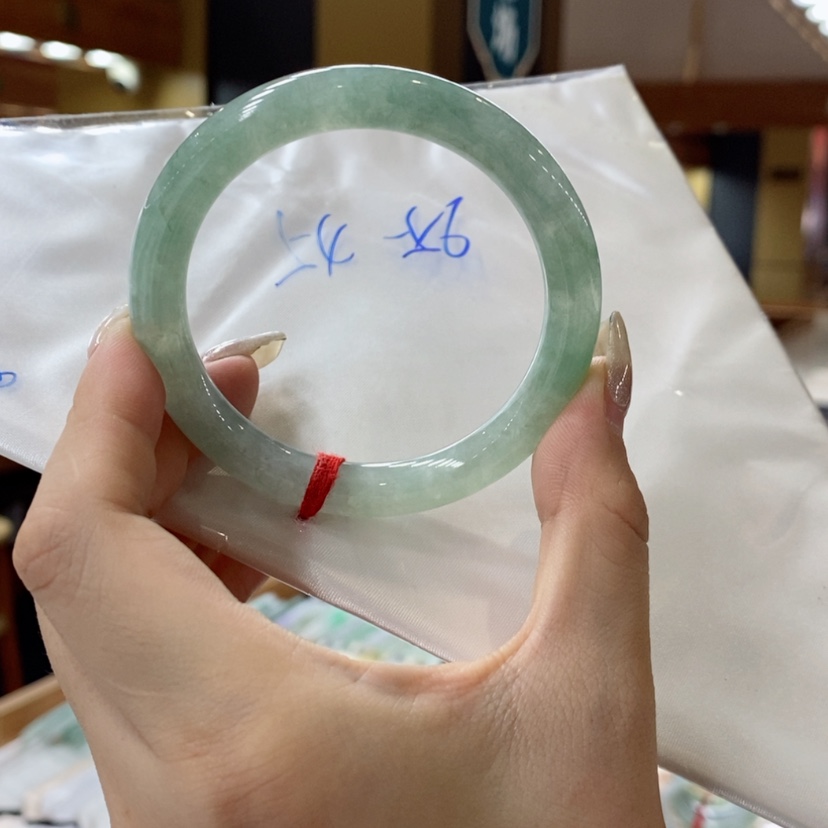 【闪购商品】翡翠手镯未镶嵌买断