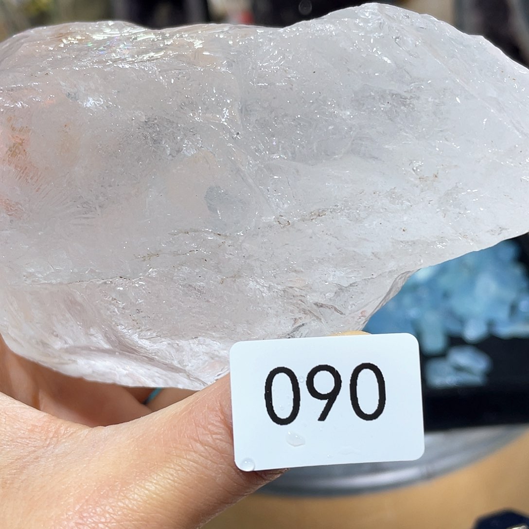 水晶摆件……未镶嵌