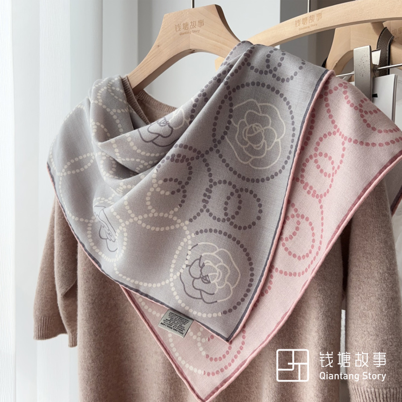 Qiantang Story/钱塘故事90丝毛-冰激凌色山茶卷边围巾装饰88cm
