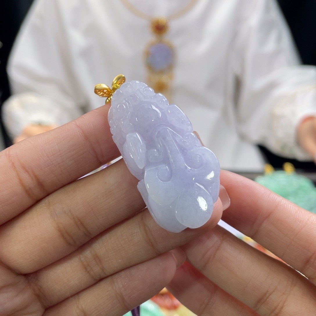 翡翠颈饰未镶嵌代编织