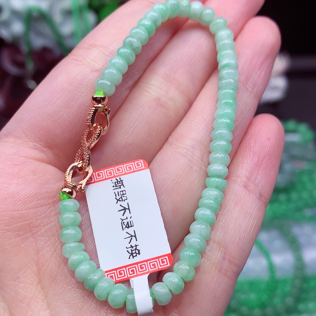 翡翠未镶嵌手链翡翠