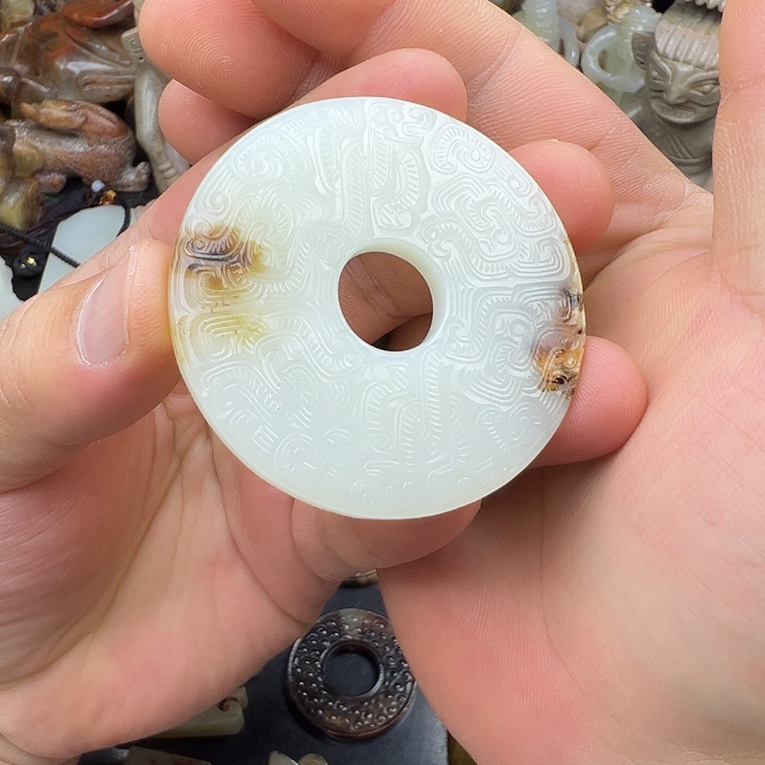 和田玉（糖玉）未镶嵌挂件